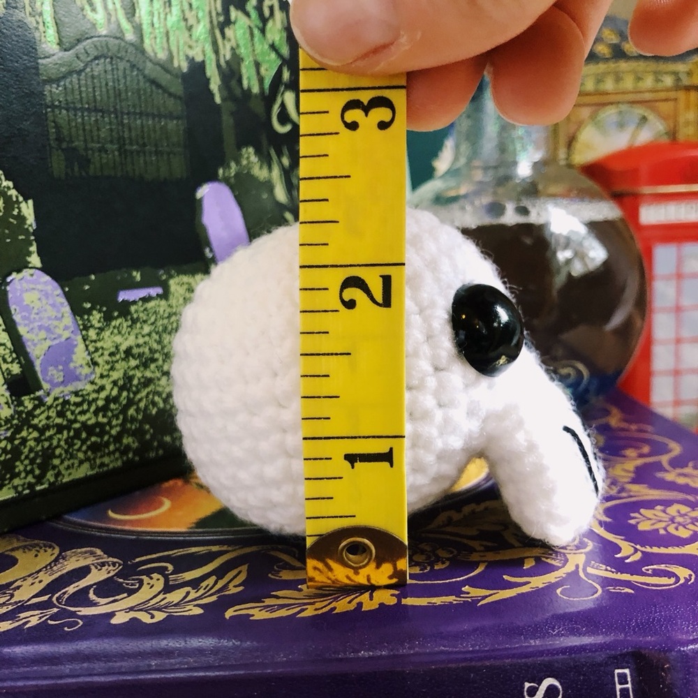 Cute Spooky Handmade Skull Decoration! - Picture 10 of 12